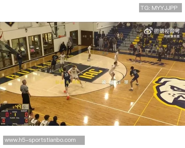 郇斯楠高四季前赛展现持球机动锋线打法豪取26分4助引发关注